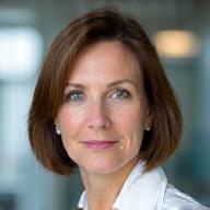 Porträtfoto von Dr. Anna Bauer
